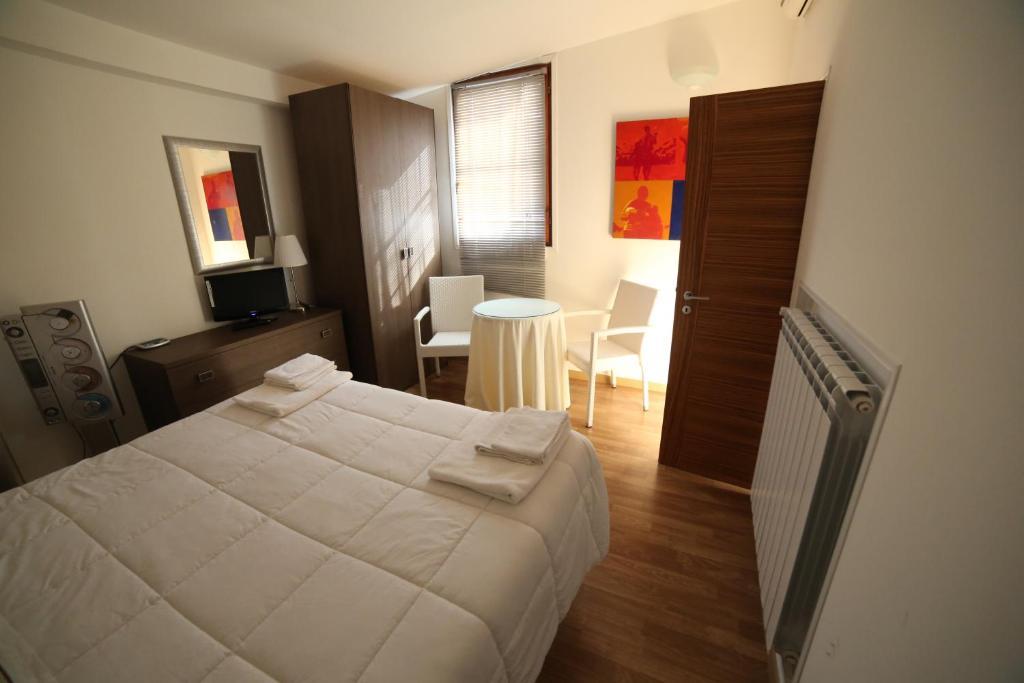 Bed & Breakfast Idomeneo 63 Lecce Exterior foto